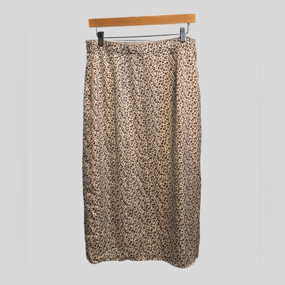 Abercrombie & Fitch Leopard Print Midi Skirt Size Large - Picture 2 of 5